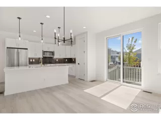 Photo #6: 1041426 Listing 