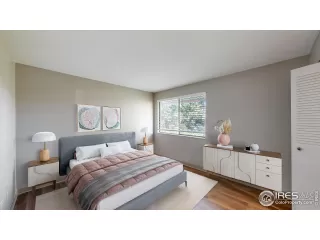 Photo #4: 1041461 Listing