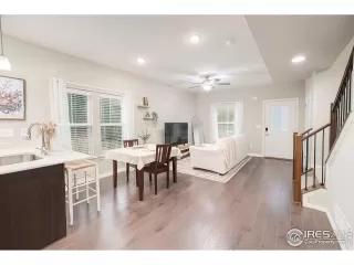 Photo #5: 1041484 Listing 