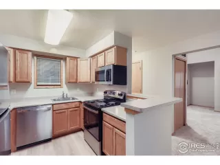 Photo #4: 1041521 Listing 