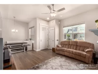 Photo #5: 1041575 Listing 