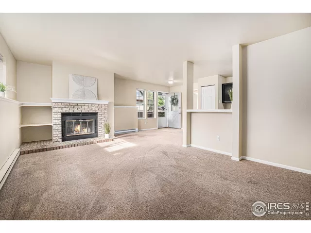 MLS: 1041607 Condo For Sale