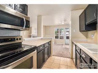 Photo #2: 1041607 Listing