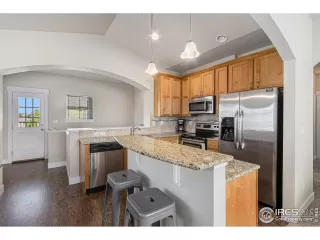 Photo #2: 1041624 Listing