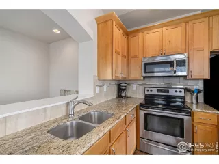 Photo #3: 1041624 Listing