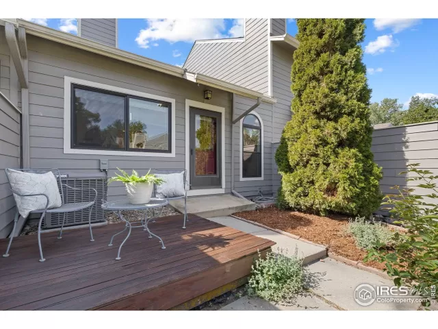 MLS: 1041658 Condo For Sale