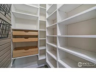 Photo #6: 1041664 Listing