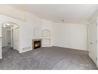 Photo #4: 1041675 Listing