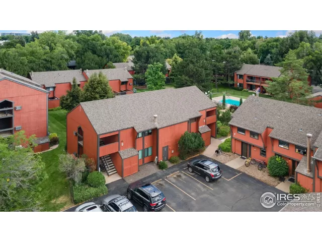 MLS: 1041709 Condo For Sale