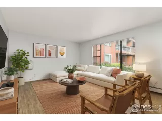 Photo #4: 1041709 Listing