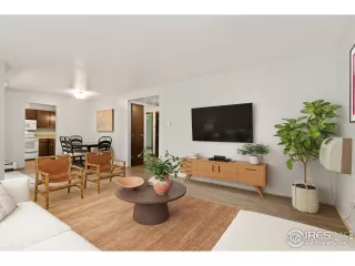 Photo #5: 1041709 Listing