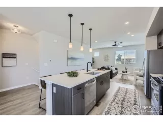 Photo #6: 1041732 Listing 