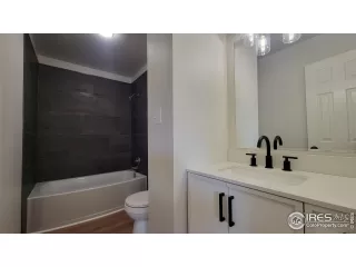 Photo #4: 1041734 Listing 