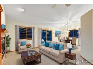 Photo #5: 1041768 Listing