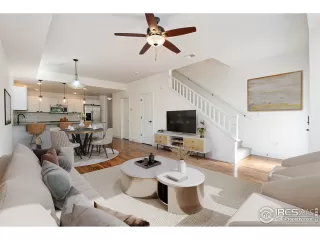 Photo #2: 1041783 Listing