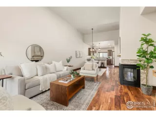 Photo #2: 1041813 Listing 