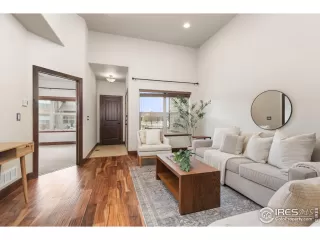 Photo #3: 1041813 Listing 