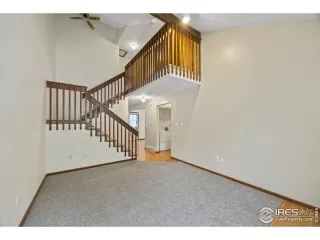 Photo #2: 1041821 Listing