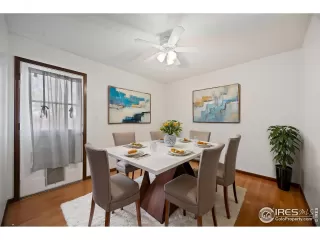 Photo #6: 1041821 Listing