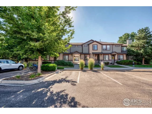 MLS: 1041840 Condo For Sale