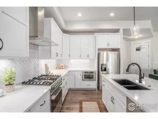 Photo #2: 1041883 Listing 