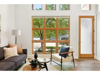 Photo #1: 1041928 Listing 