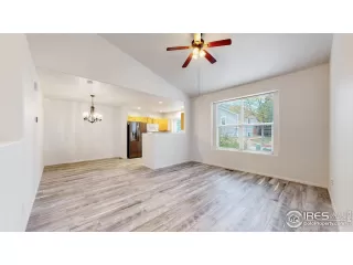 Photo #5: 1041951 Listing 