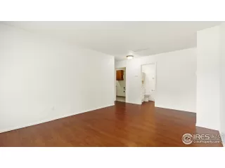 Photo #3: 1041966 Listing