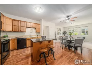 Photo #5: 1041983 Listing 