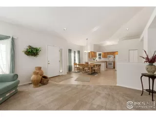 Photo #3: 1042002 Listing 