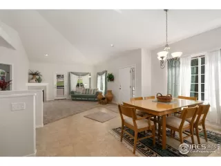 Photo #4: 1042002 Listing 