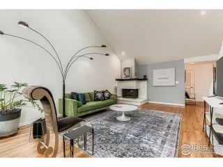 Photo #1: 1042028 Listing 