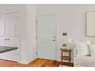 Photo #3: 1042057 Listing