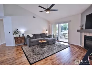 Photo #2: 1042063 Listing