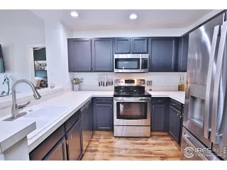 Photo #5: 1042063 Listing