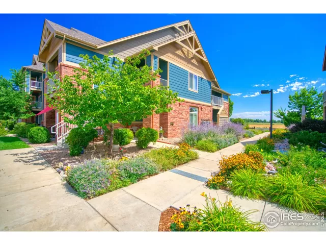 MLS: 1042118 Condo For Sale