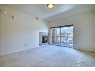 Photo #5: 1042118 Listing 