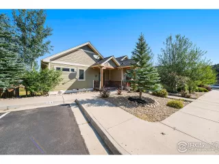 Photo #2: 1042143 Listing