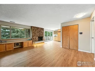 Photo #3: 1042151 Listing 