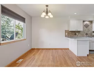 Photo #6: 1042154 Listing 