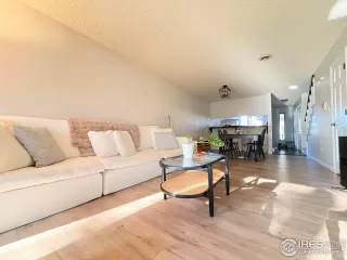 Photo #6: 1042174 Listing 