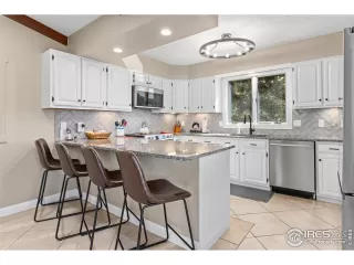 Photo #4: 1042204 Listing 