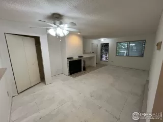 Photo #3: 1042245 Listing