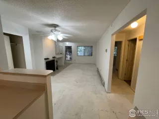 Photo #4: 1042245 Listing