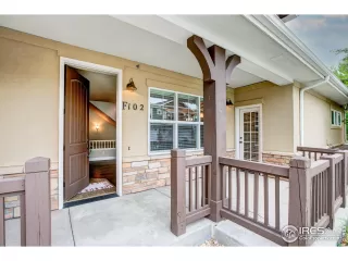 Photo #2: 1042266 Listing