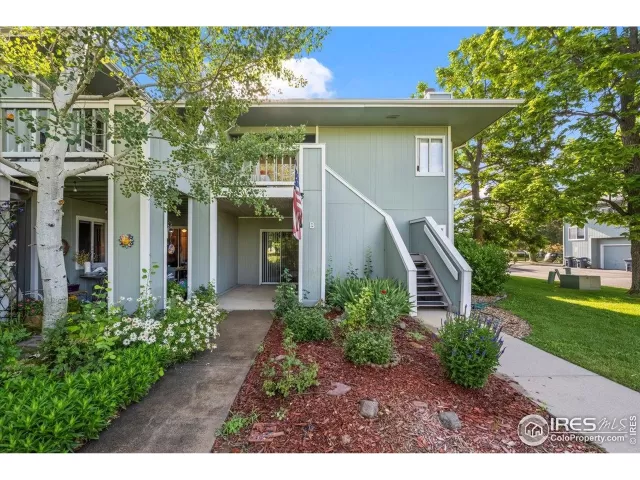 MLS: 1042276 Condo For Sale