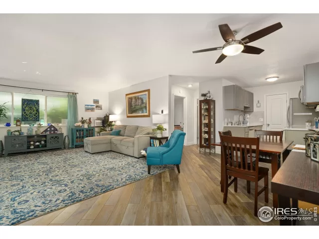 MLS: 1042287 Condo For Sale