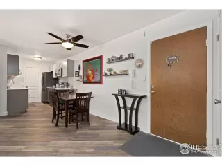 Photo #3: 1042287 Listing