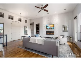 Photo #3: 1042328 Listing