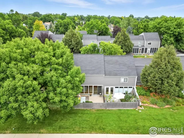 MLS: 1042347 Condo For Sale